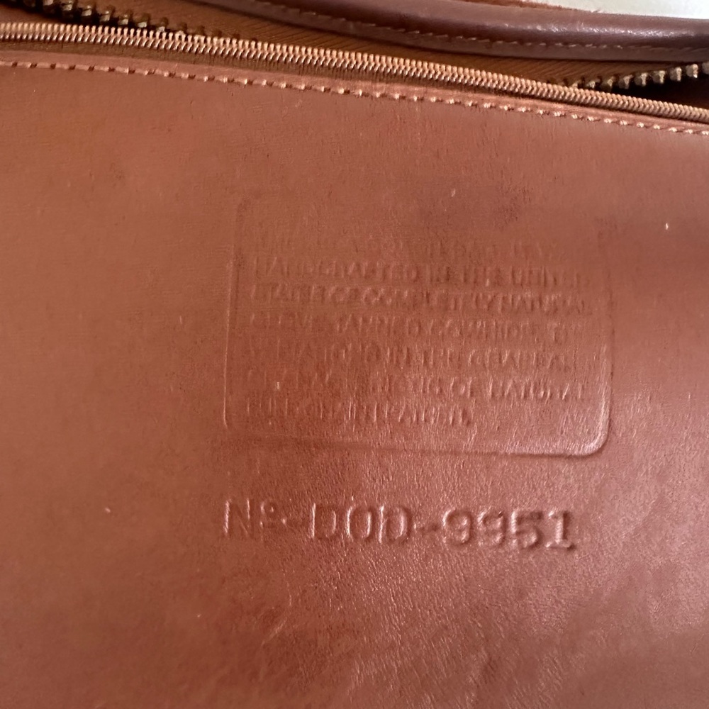 Old Vintage Coach Brown Leather Shoulder Bag with Adjustable Straps - Picture 8 of 10